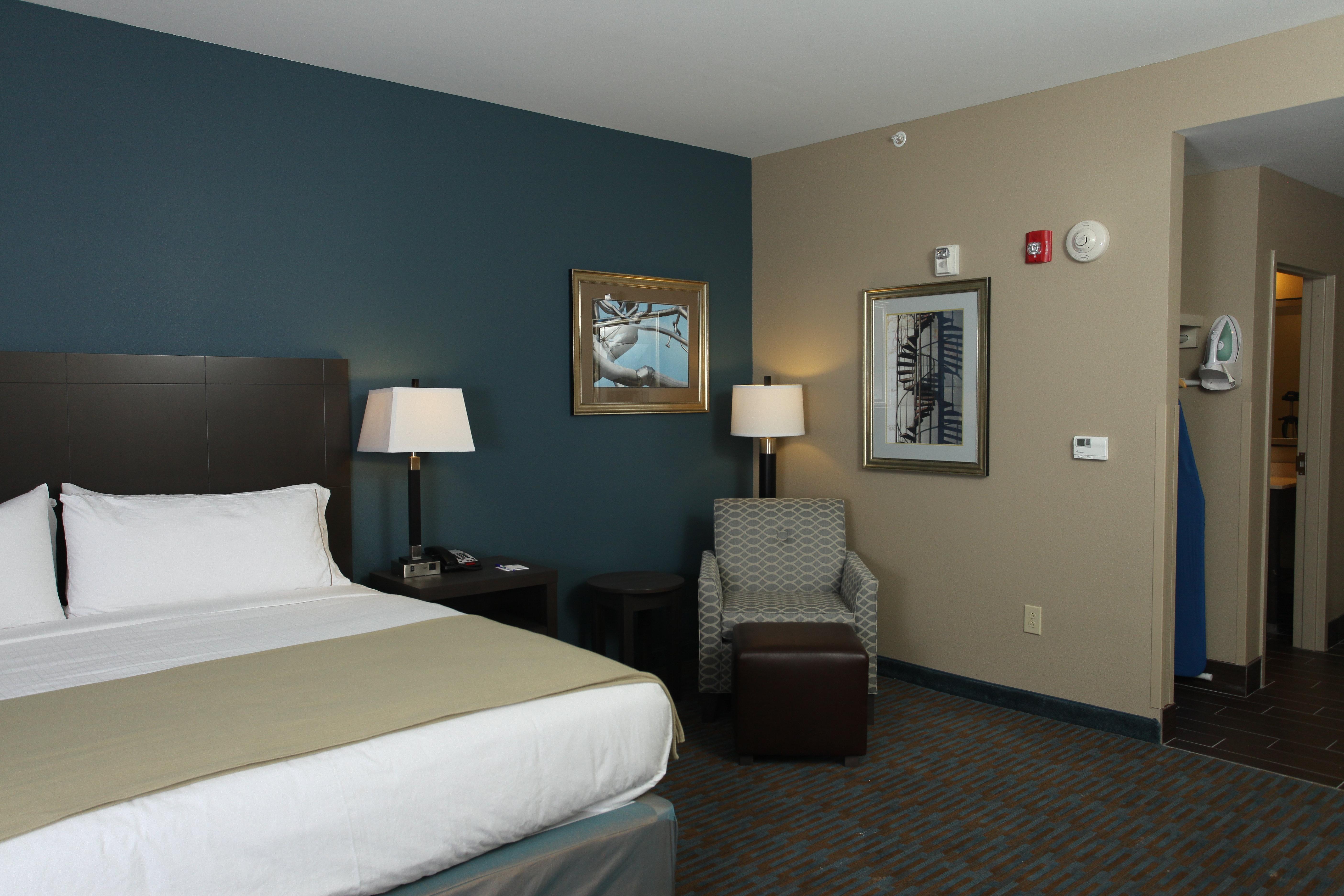 Holiday Inn Express Hotel & Suites Goldsboro - Base Area By Ihg Eksteriør bilde